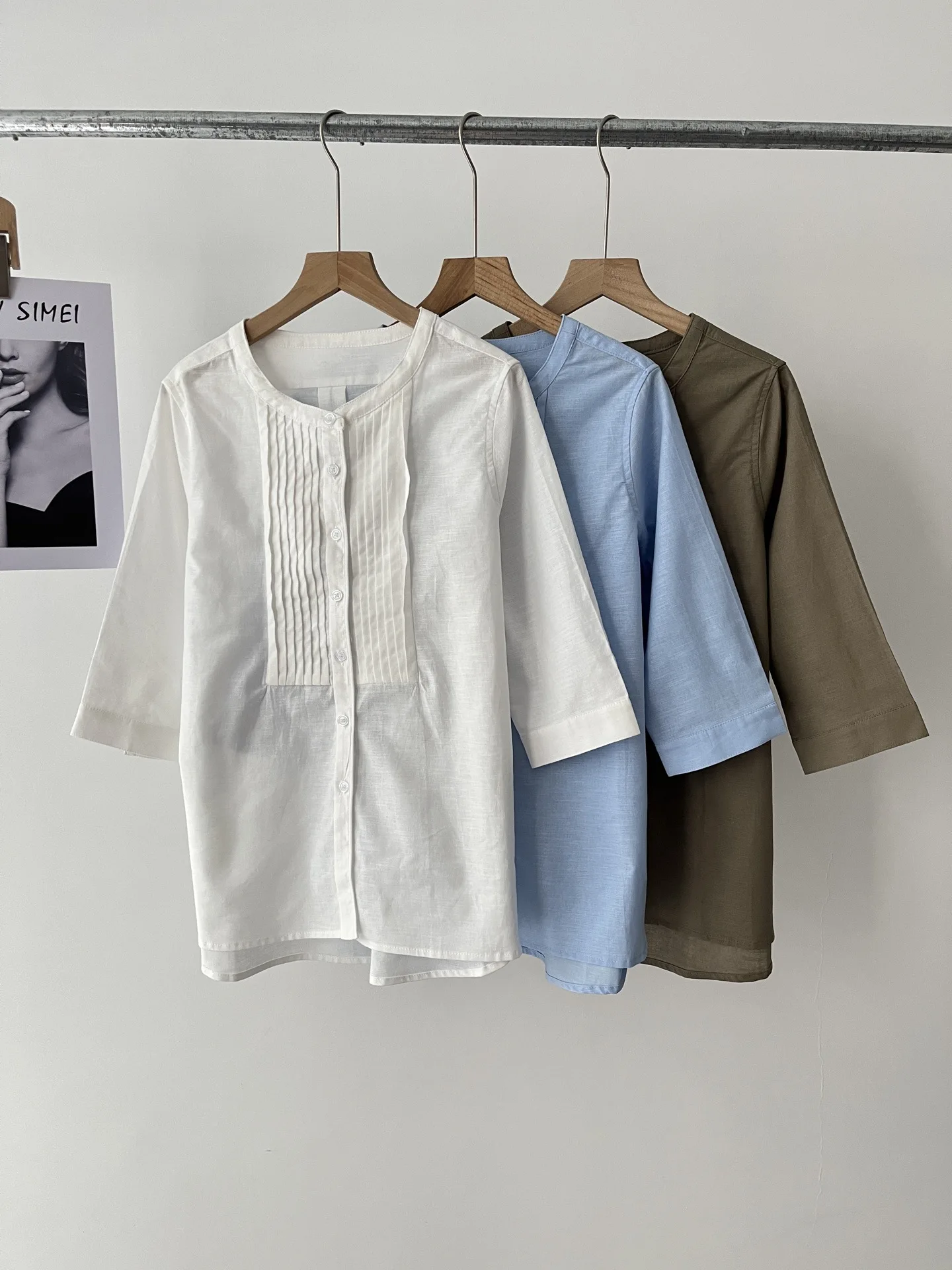 

Autumn literary loose round neck pleated organ plain weave fashion versatile shirt women 51c-1110