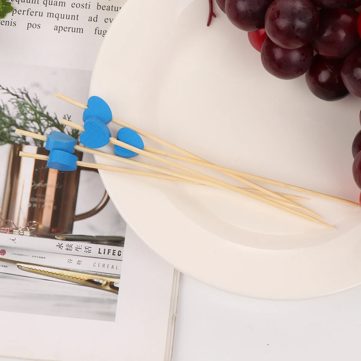 

Heart Shaped Fruit Picks Elegant Cocktail Sticks Bamboo Decorations Garnish for Bar KTV Clubs Home Parties