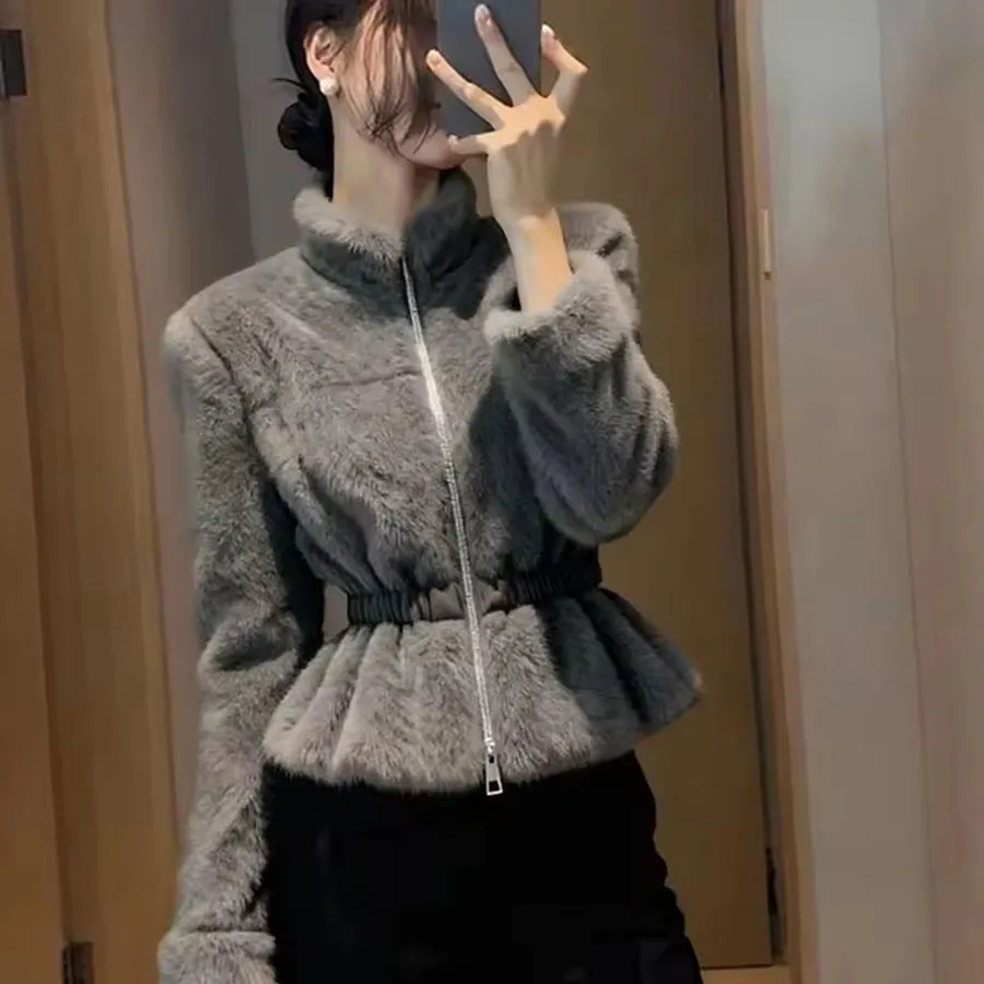 

autumn European small man fashionable women foreign style niche light luxury high sense Korean small fragrant style plush coat