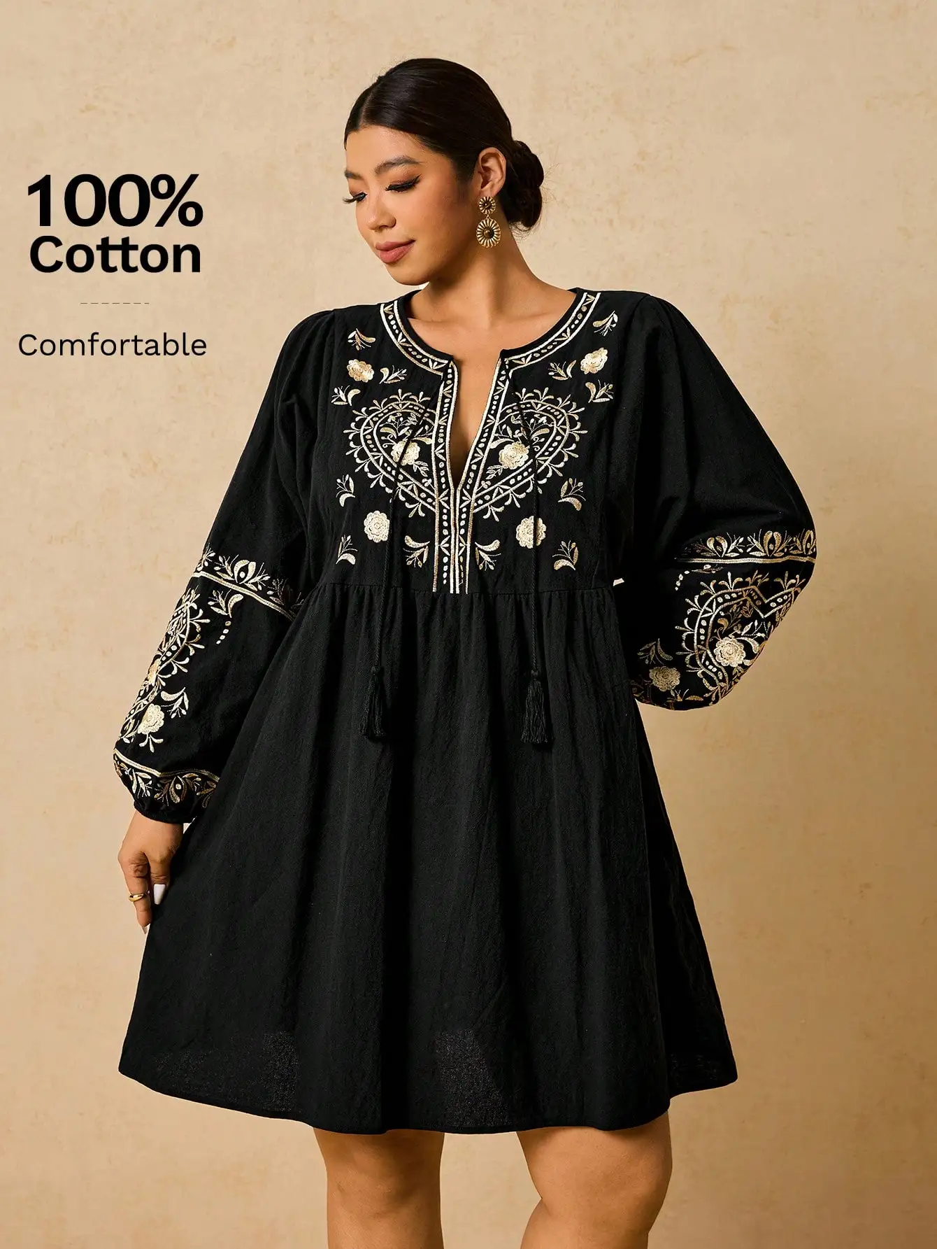 

Черное богемное мини-платье из хлопка с вышивкой, завязками спереди и рукавами-фонариками