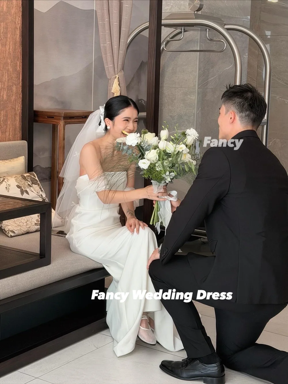 ชุดแต่งงานเกาหลีแบบเรียบหรู ไหล่เดี่ยว ทรงเมอร์เมด ผ้าซาตินยืดหยุ่น พร้อมชายกระโปรงยาว สามารถสั่งตัดได้