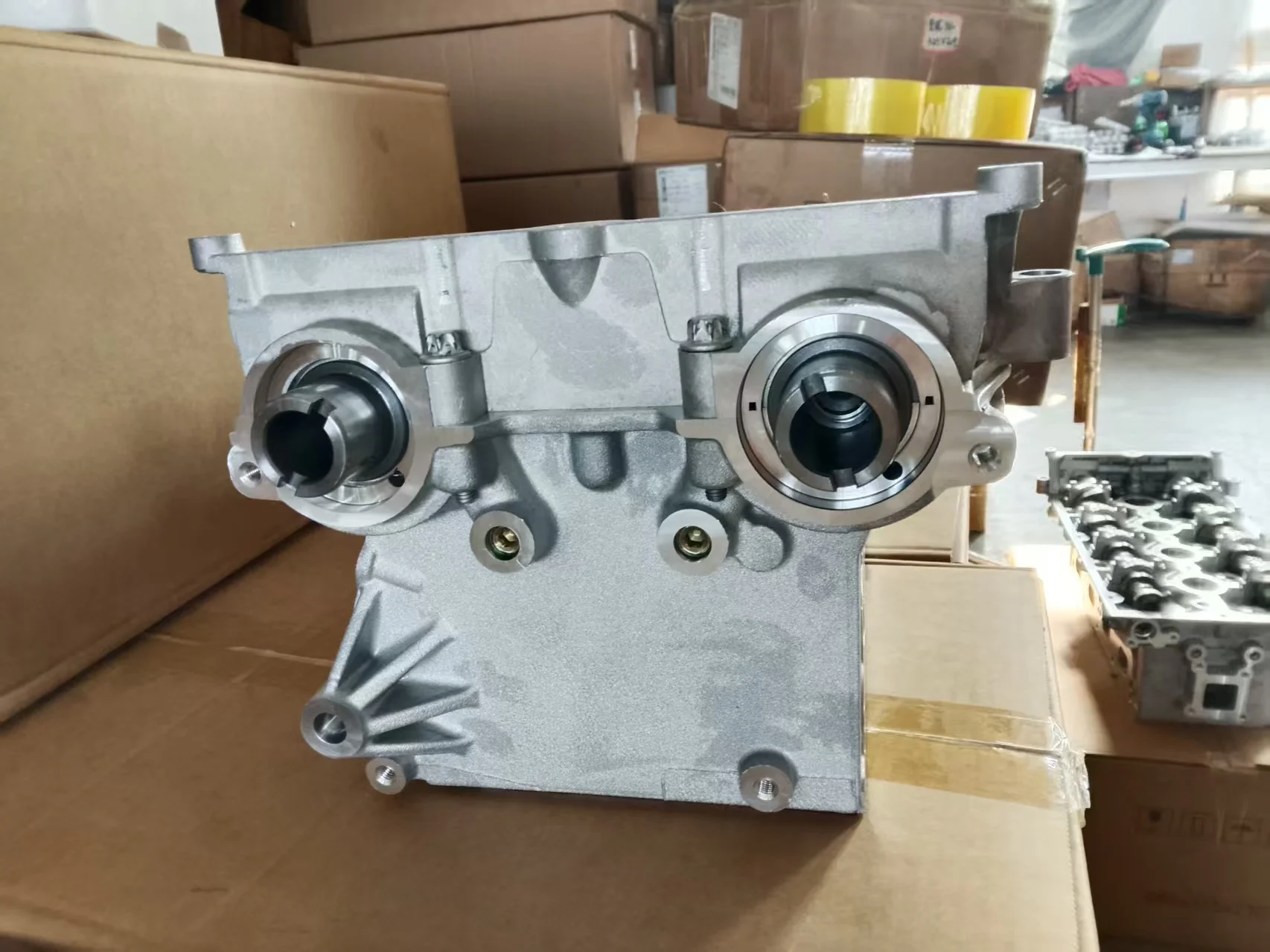 Good Quality Complete Cylinder Head Assembly F18D4 A18XER Z18XER for Chevrolet Cruze 1.8L