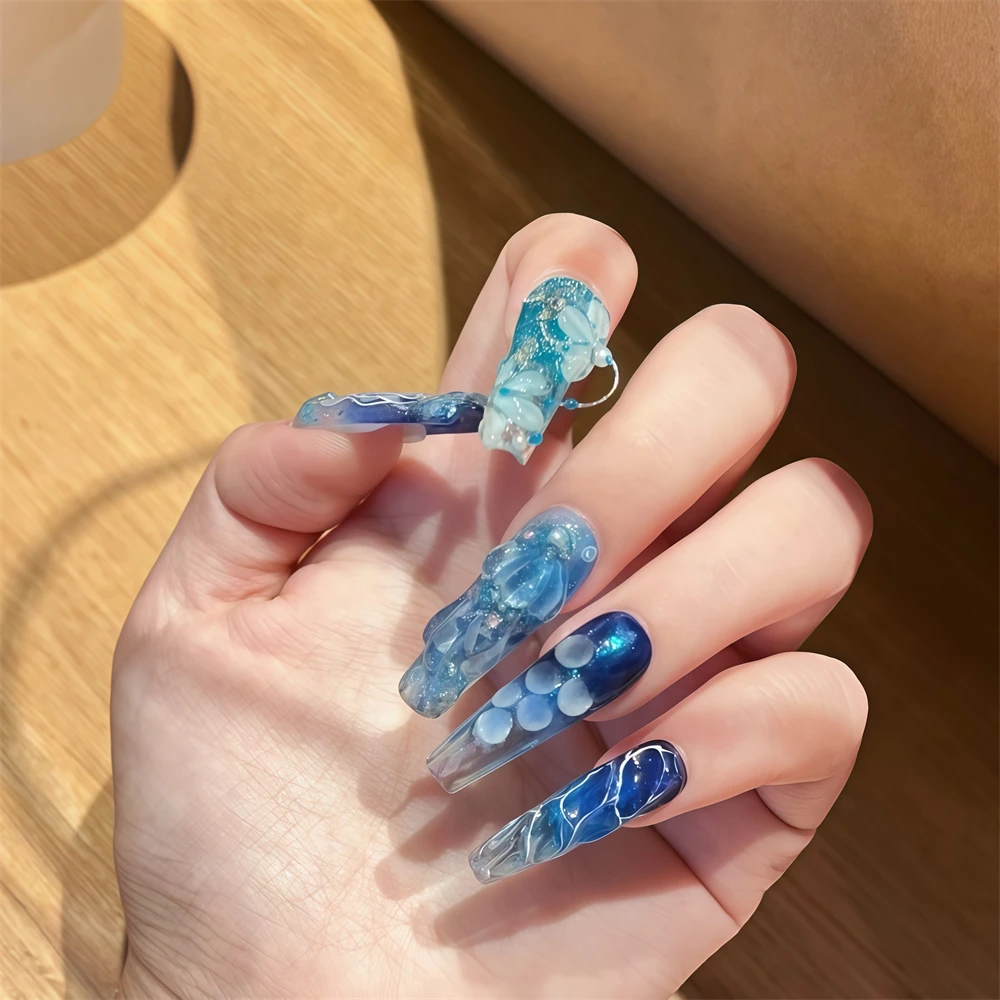 10*Women's Hand Wearable Nails European and American New Cute and Sweet Flower Fake Nails Cross Graphics Mid-length Ballet Nails