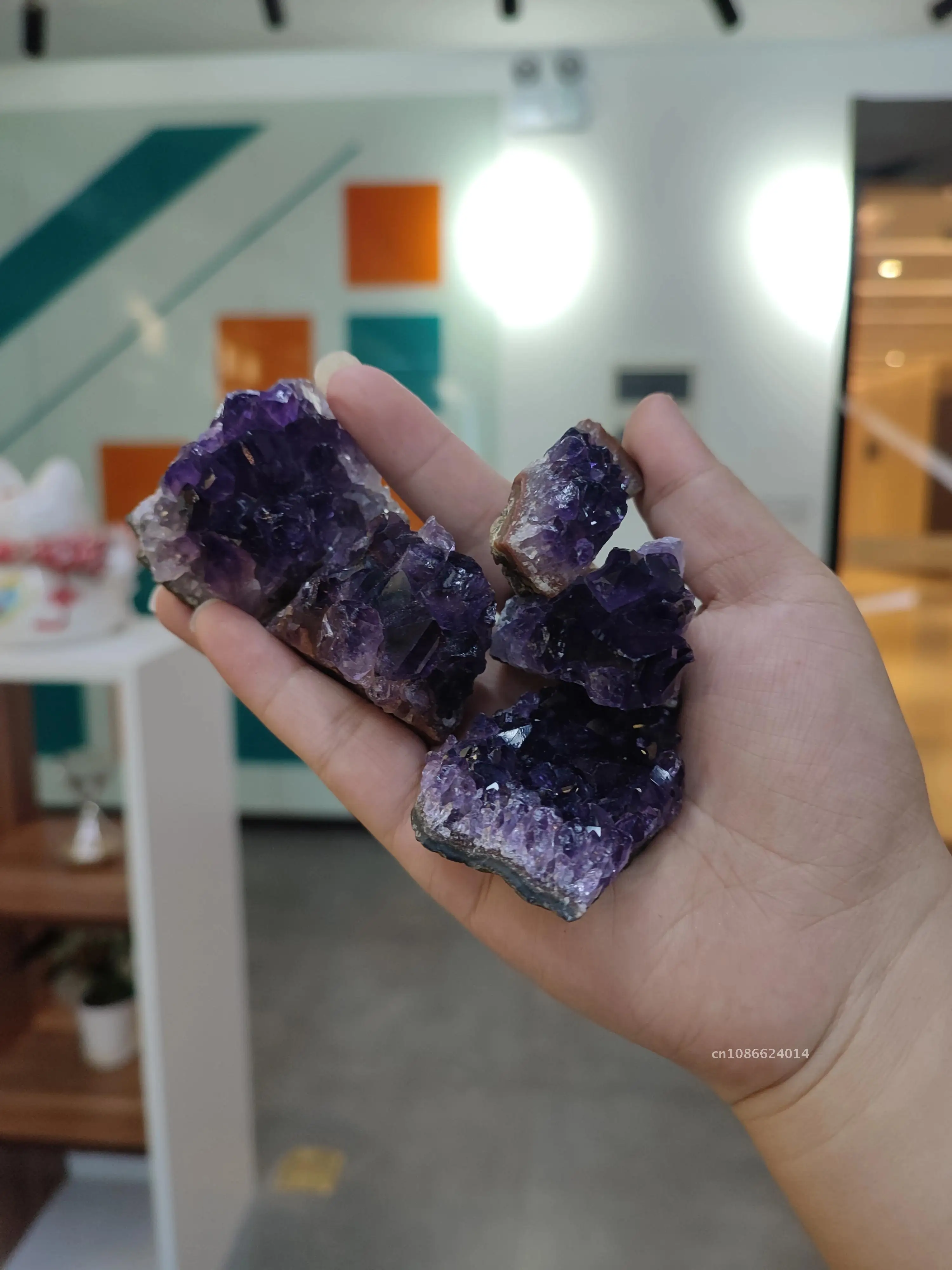 

Amethyst Geode Crystal Quartz Stone Wand Point Energy Healing Mineral Stone Rock Home Decor 30-50mm 10-70g Geode