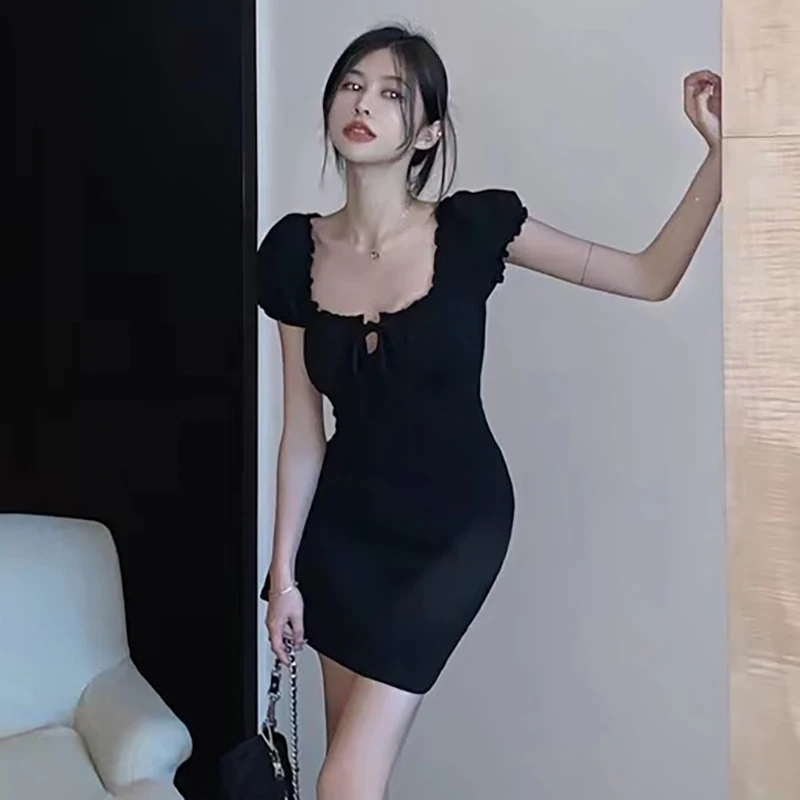 เดรสมินิคอสี่เหลี่ยมแขนพองวินเทจสำหรับผู้หญิงชุดสีดำเซ็กซี่หรูหรา