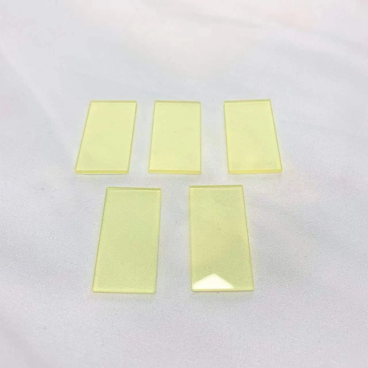 10 Chiếc Tổng Kích Thước 42X22X2Mm 450nm UV Cut Nhìn Thấy Được Và IR Dài Bandpass JB450 Vàng quang Học Màu Sắc Kính Cường Lực