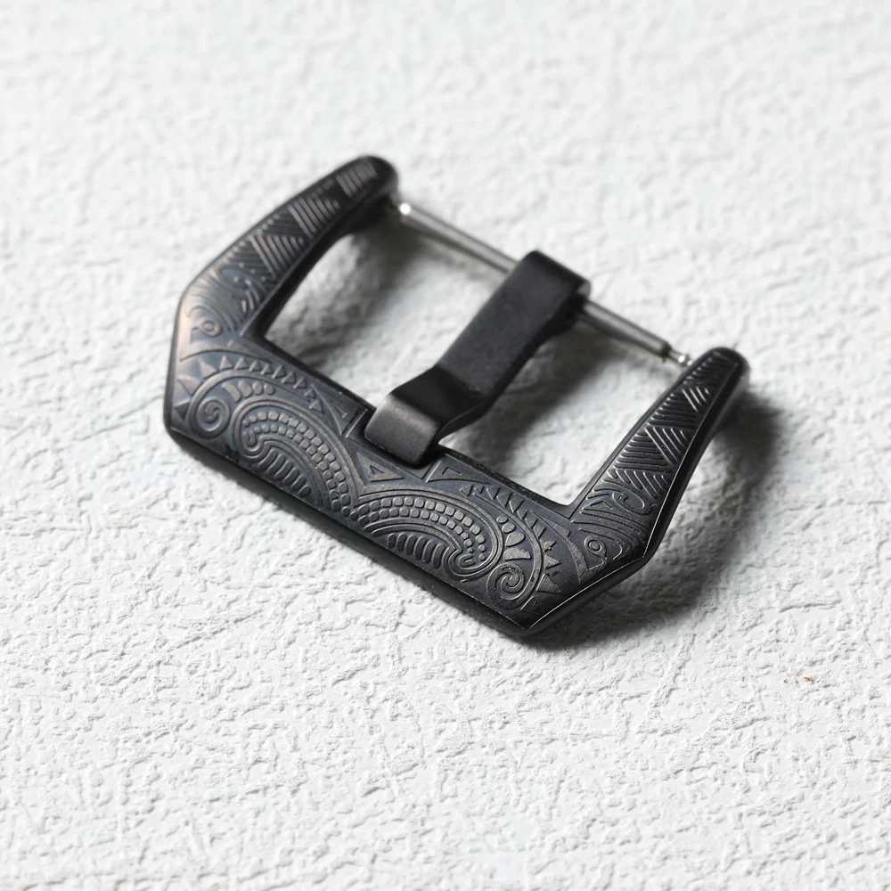 مشبك من الفولاذ المقاوم للصدأ 316L، عملية طلاء سوداء 22 مم، مناسبة لإبزيم حزام جلدي جديد، طراز المايا المنقوش العتيق buc