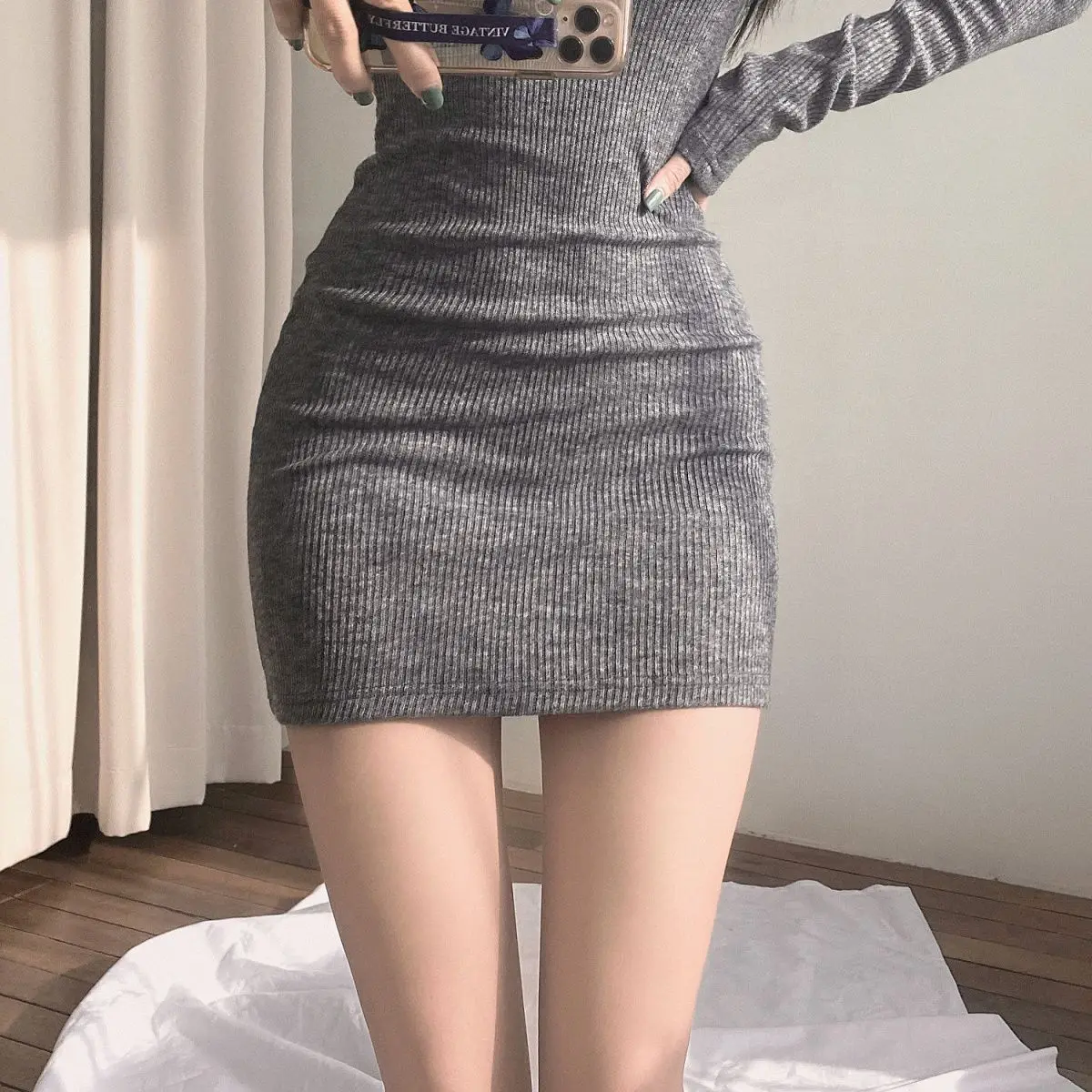 فساتين قصيرة مثيرة على شكل حرف v للنساء موضة كم طويل سليم صالح الصلبة الخريف مطوي Bodycon عادية مطاطا حفلة تانك Vestidos #4