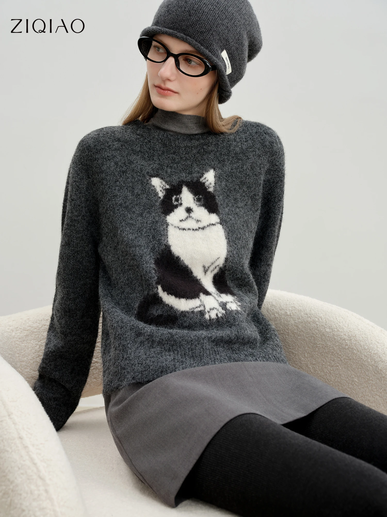 ZIQIAO 2025 Women's Petite Round Neck Pullover Cat Jacquard Knit Sweater Loose Oversized Soft Wool Blend Top Cozy Winter Fashion