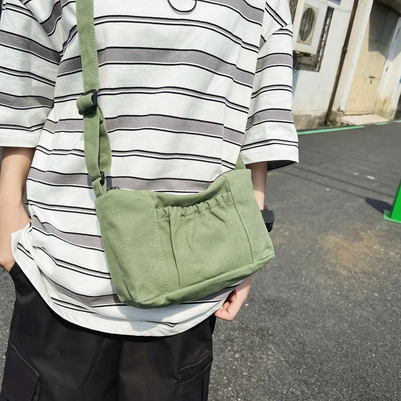 

Korean Pleated College Style Crossbody Bag, Japanese Minimalist Casual Shoulder Bag, Suitable for Commuting Canvas Bags