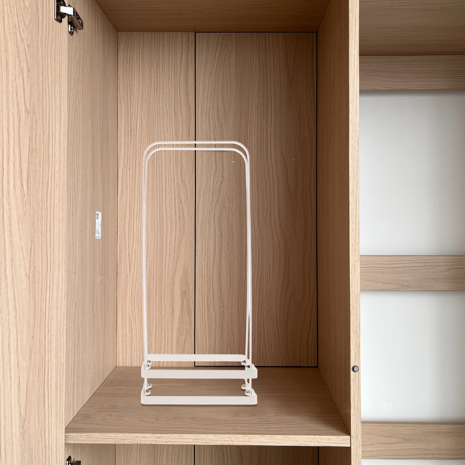 

Clothes Hangers Vertical Rack Stand Organizer Sturdy Drawer White Organizers Travel