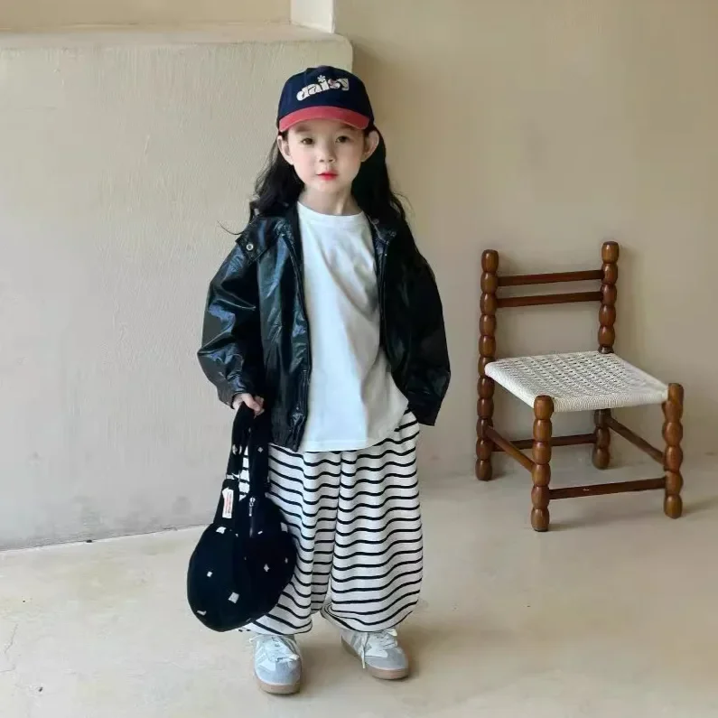 

Girls Suit 2024 Autumn New Childrens Wear Korean Style Baby Girl Handsome Leather Clothes Striped Pants Three-piece Set Casual