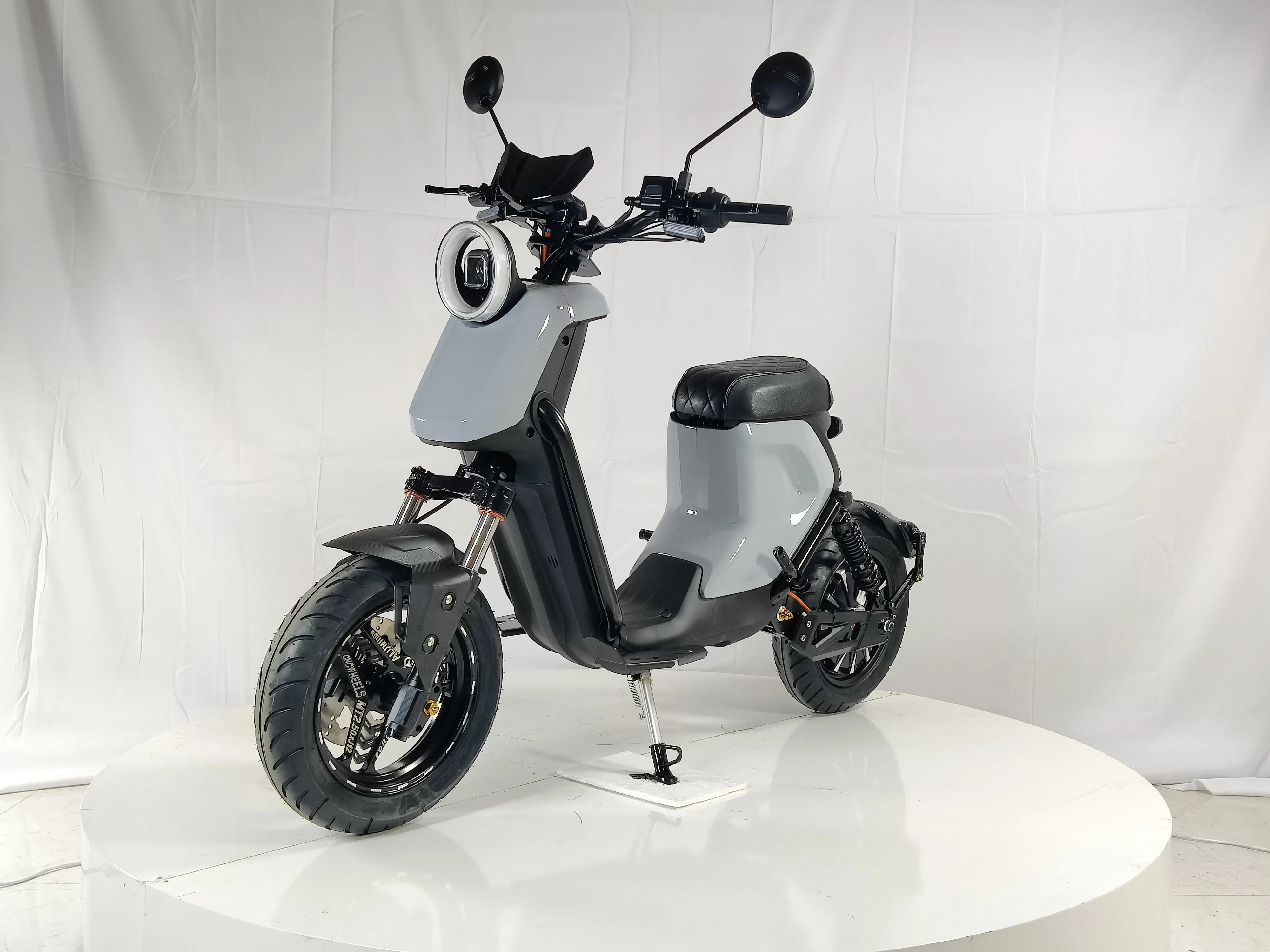 Vimode electric motorcycle 1000 watts   bike for long distance