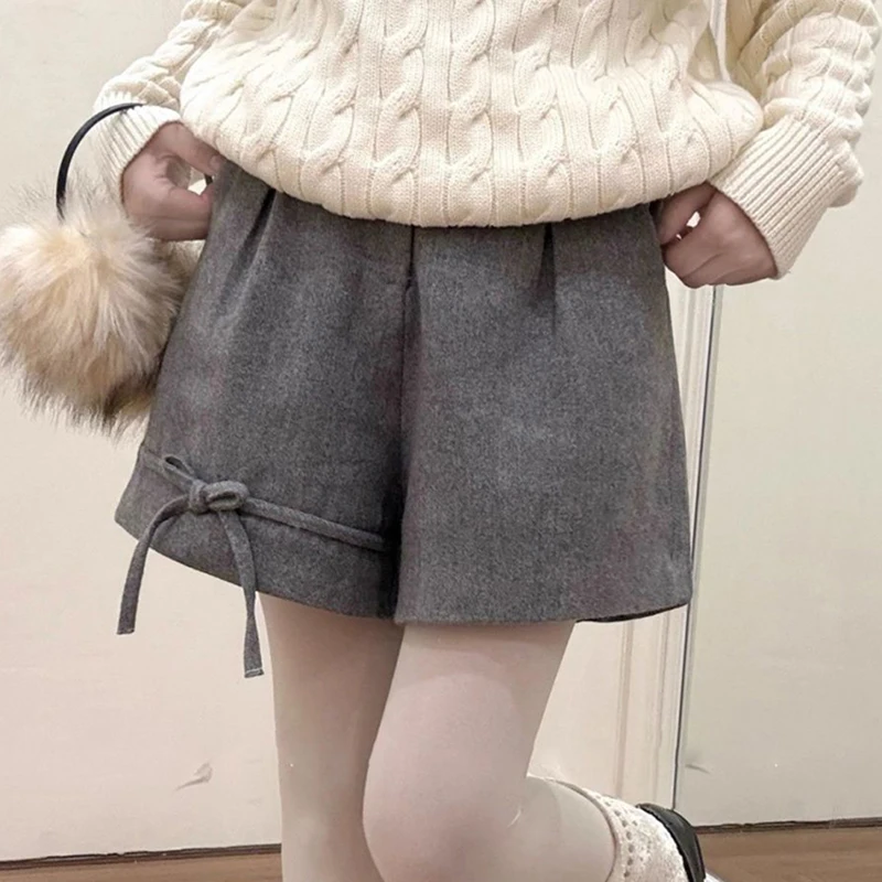 

Новые весенние шорты с милым бантом, женские серые универсальные шорты в японском стиле, свободные повседневные винтажные шорты с высокой талией, прямые шорты в стиле ретро