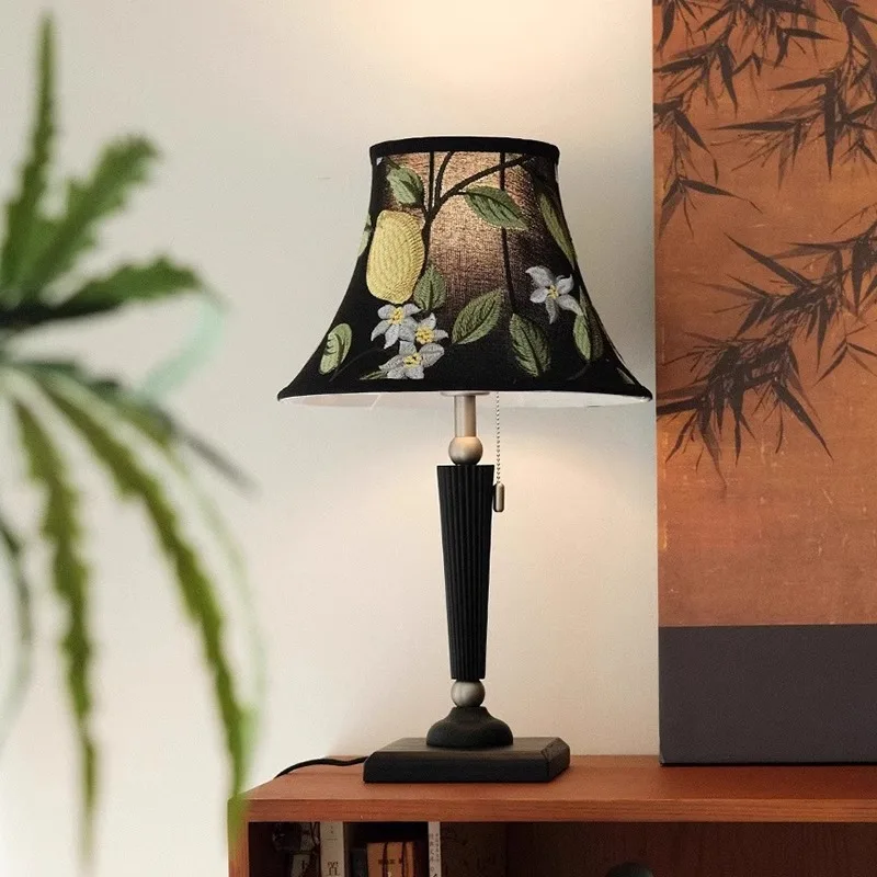 French Country Fabric Desk Lamp Living Room Study Office Retro Bedroom Bedside Lamp Simple