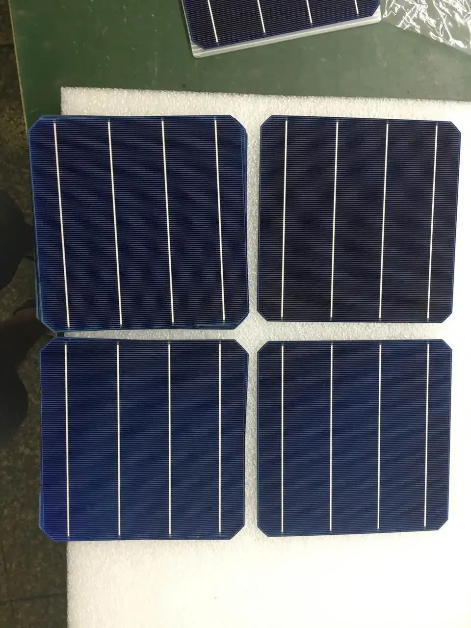 10Pcs 5W 0.5V 20.4% Effciency Grade A 156 * 156MM Photovoltaic Mono Monocrystalline Silicon Solar Cell 6x6 For Solar Panel