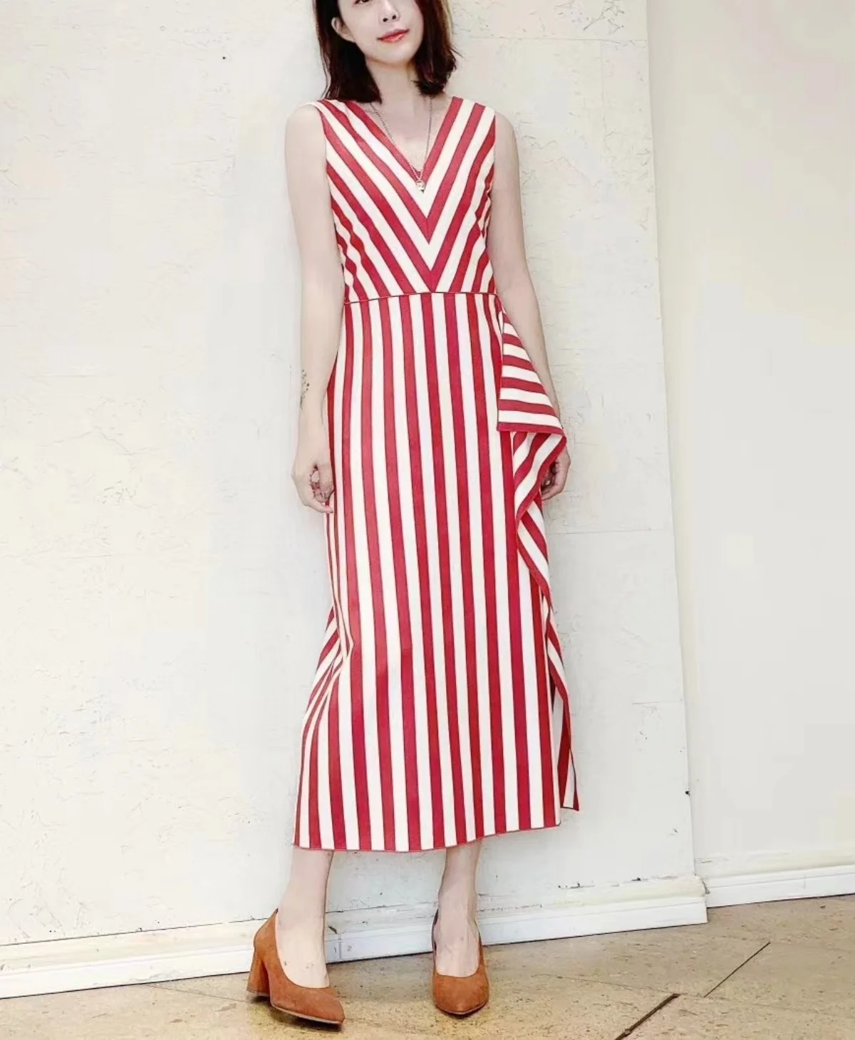 

Hooked staff striped dress V-neck vertical striped A-line skirt knitted slim fit medium long stretch fabric long skirt