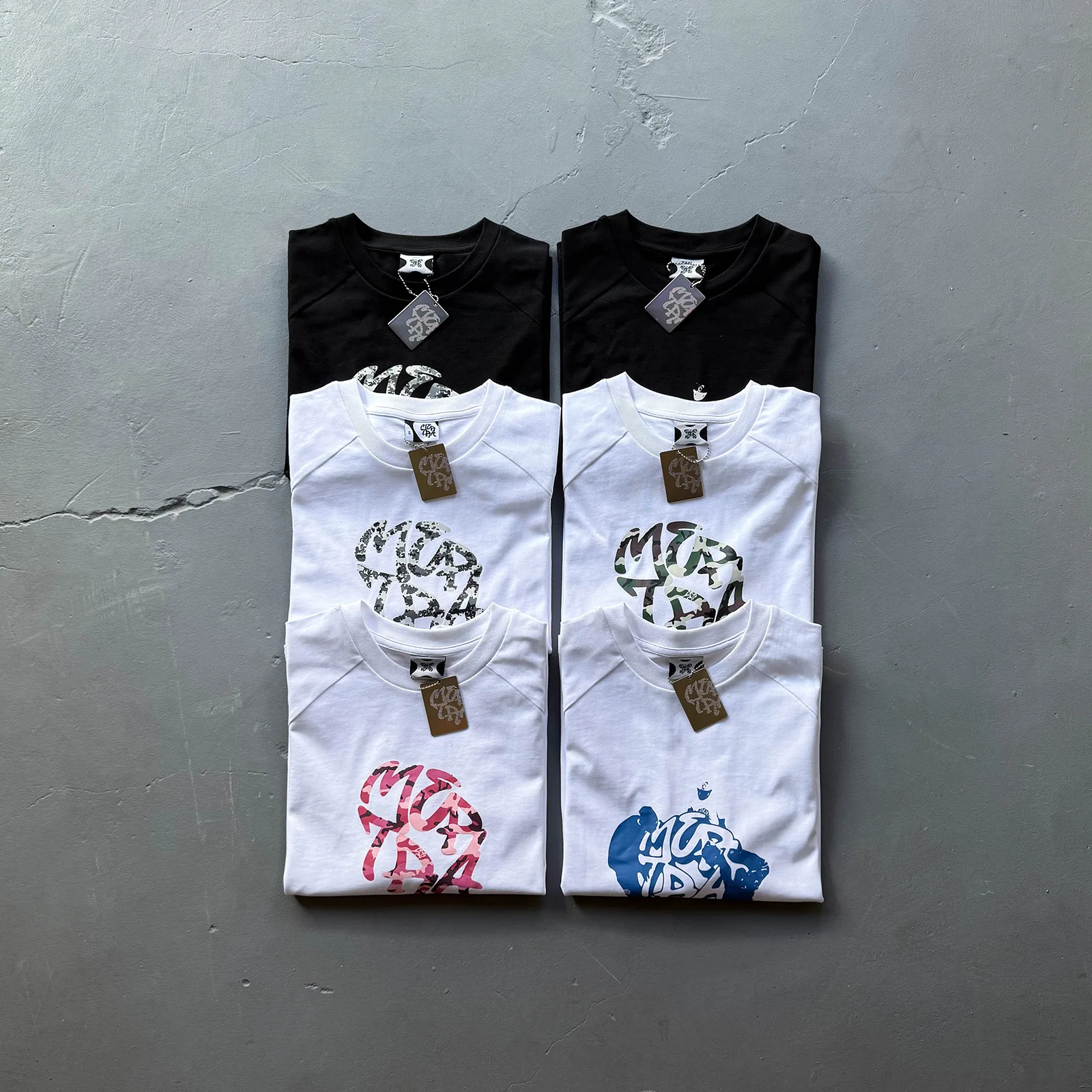 High-quality niche fashion brand Mertra short-sleeve T-shirt for men and women, featuring Sanskrit lettering print