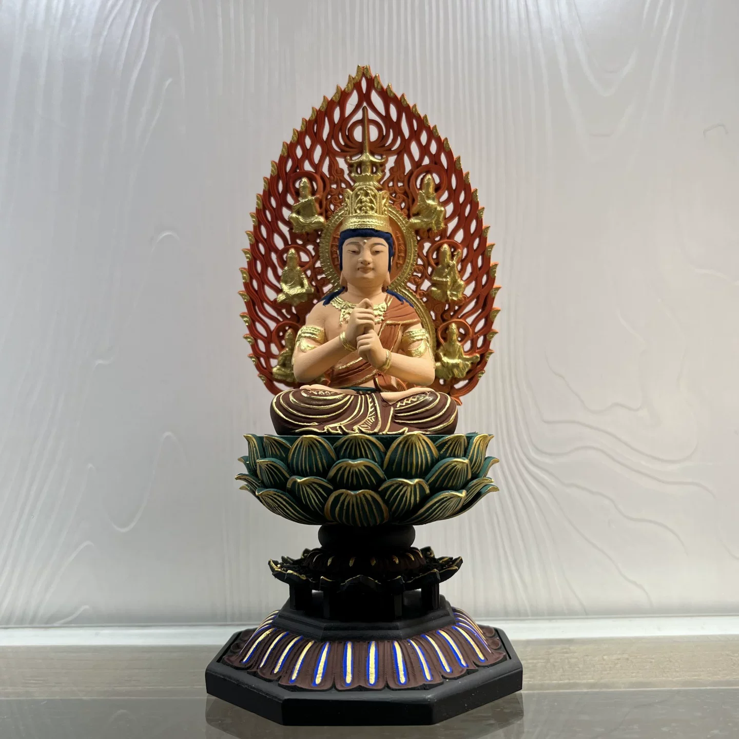 Esoteric Buddhism Mahavairocana Statue, Hinoki Wood Hand-Painted Vairocana Buddha, Native Buddha Figurine for Home Temple Worshi