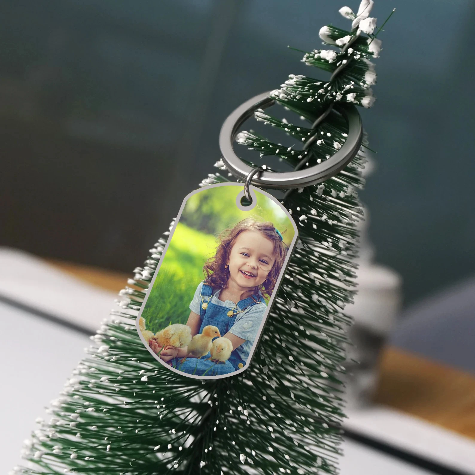 

Customize gifts for parents, keychains with photos and text, souvenirs for sons or daughters to give to parents, holiday gifts