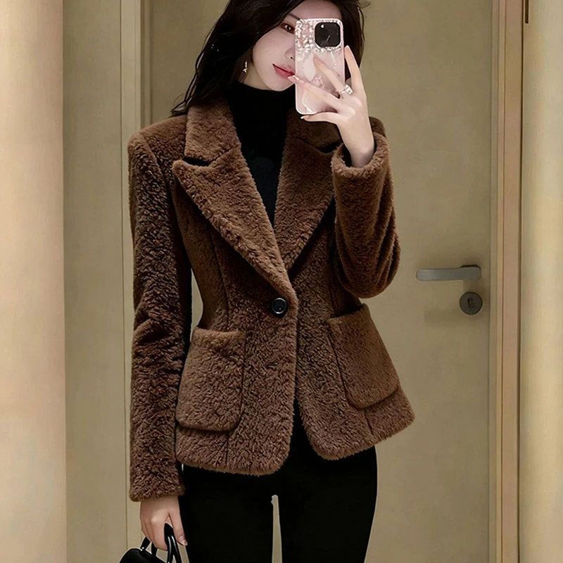 

Elegant Luxury Faux Fur Coat for Women Long-Sleeved Lapel Loose Cropped Winter Jacket High Street Daily Top Outerwear