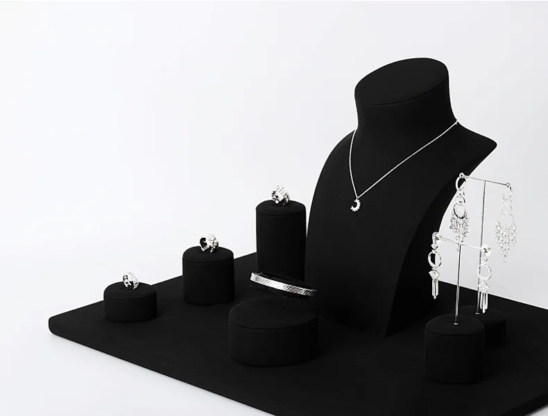 Oirlv Schwarzes Samt-Schmuckdisplay-Set: Halskettenbüste, Ringhalter, Ohrringständer, Armreif-Präsentationsständer für den Einzelhandel – Detail 6