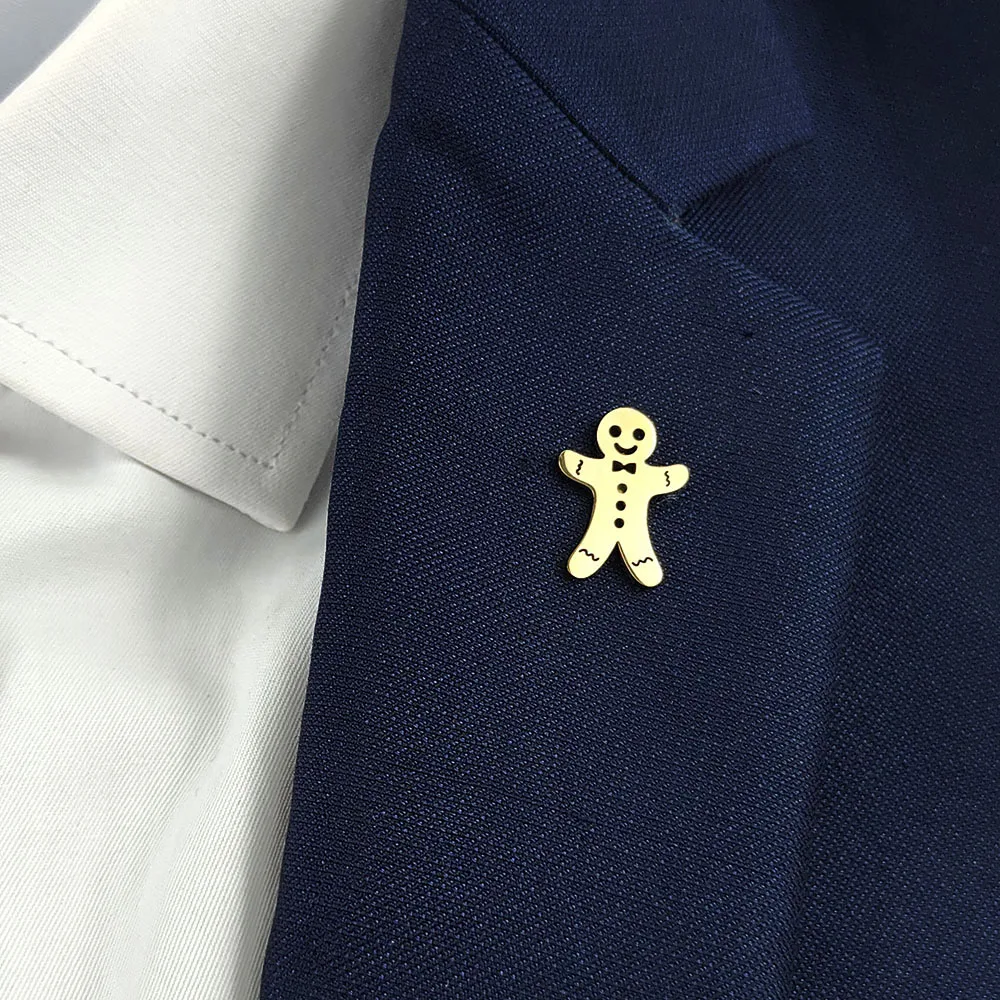 316L Stainless Steel 18K Gold Plated Gingerbread Man Lapel Pin Christmas Brooch Shirt Collar Pin Holiday Fashion Jewelry Gift