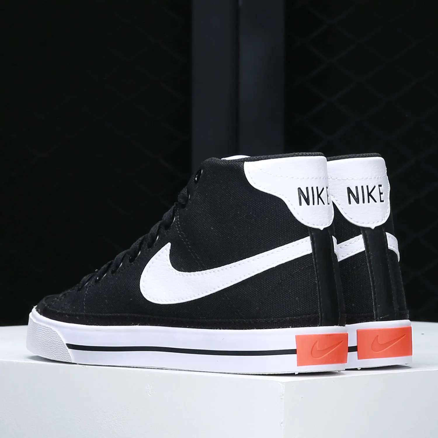 Nike Authentic COURT LEGACY CNVS Womens Casual Canvas Casual Shoes DD0161-001 view 2