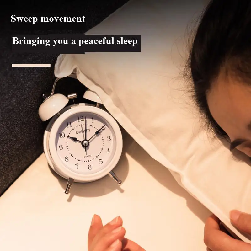 Deli 9024 White Mini Alarm Clock 2.5inch/6.35cm Fashion Mechanical Ringing Accurate Europe Style Home Decorative