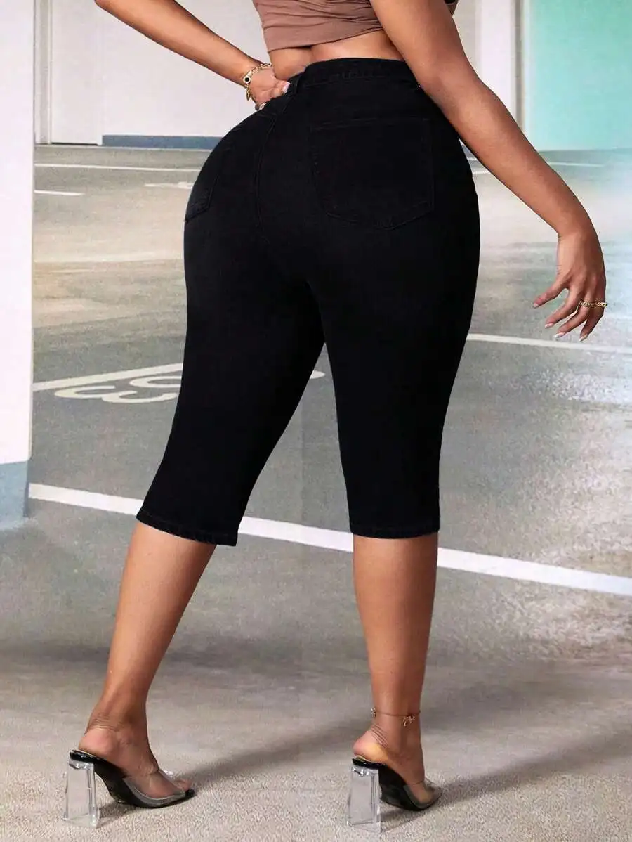 

Black Plus Size High-Rise Capri Denim Pants With Split Hem, Casual Summer Wear