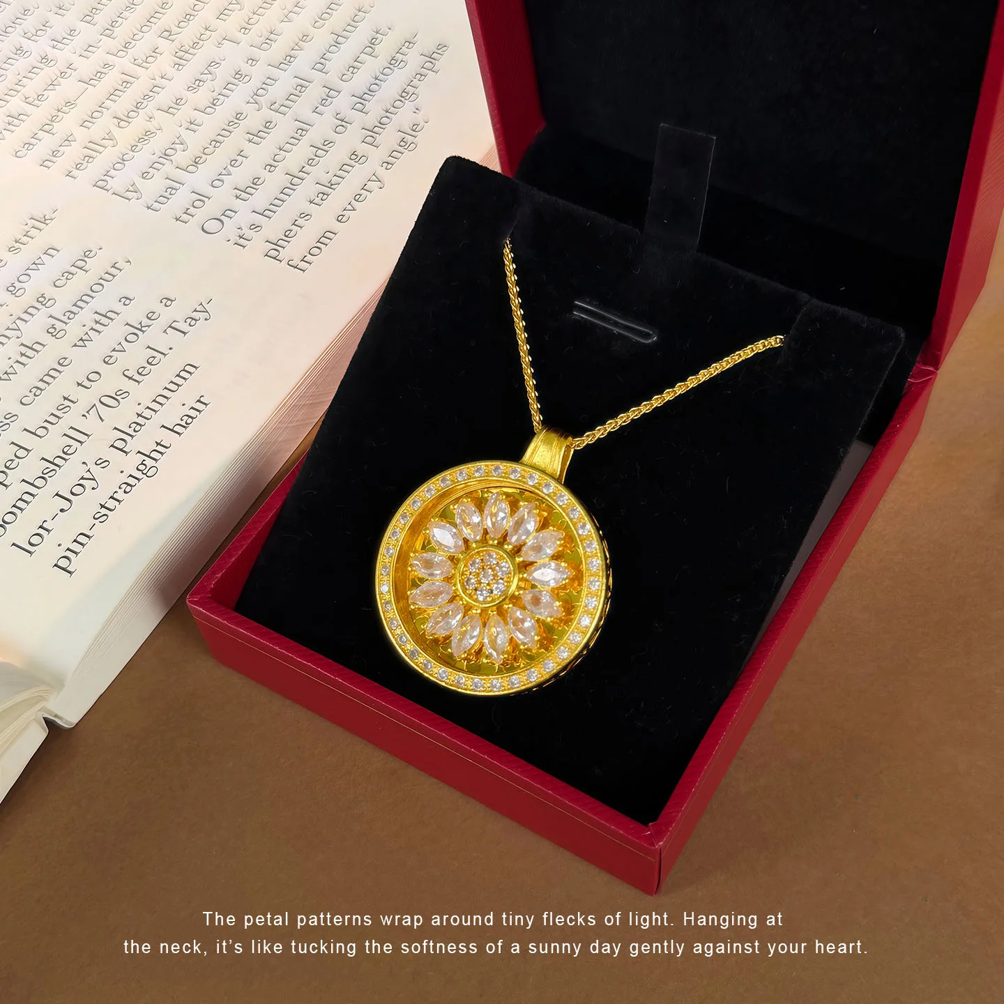 Luxury 24K 9999 Pure Gold real gold Crushed Ice Full Diamond Daisy Compasses Pendant Women's Necklace