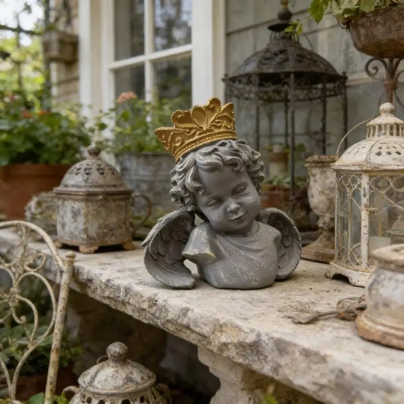 Wetterbeständige Engelskopf-Statue aus Kunstharz mit goldgekrönter, antiker Gartendekoration für den Innen- und Außenbereich – Detail 4