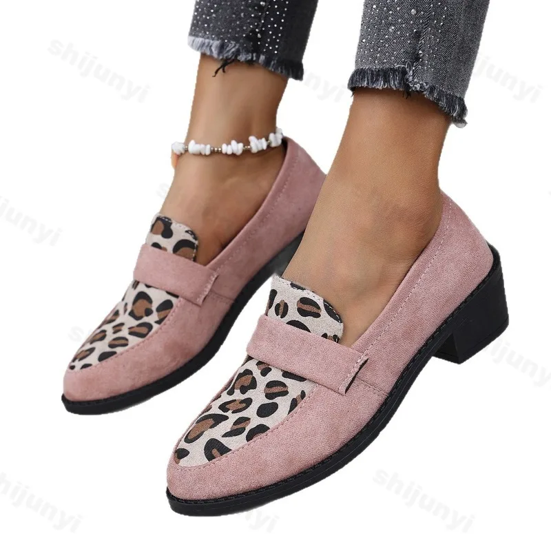 النساء حذاء كاجوال الخريف جديد أحذية بدون كعب أنيقة كبيرة الحجم عادية متوسطة الكعب أحذية رياضية النساء جولة تو ليوبارد طباعة الانزلاق على الأحذية #3