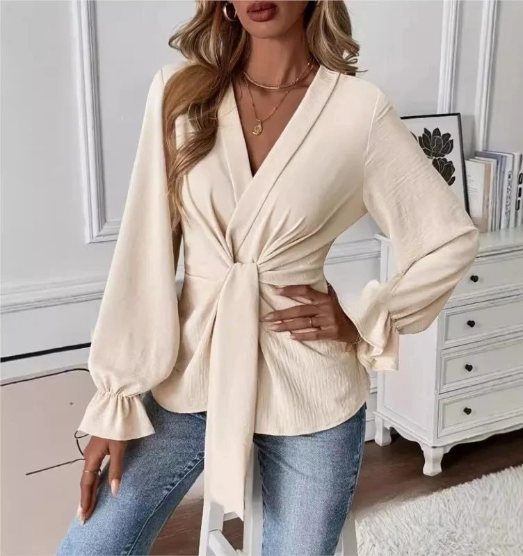 

Elegant Sexy V-neck Long Sleeved Shirt For Autumn Women's Clothing New Casual Comfortable Pullover