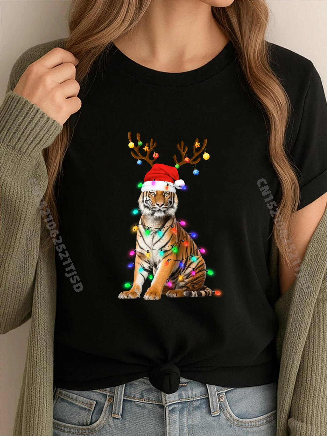 

Santa Hat Funny Tiger Tree Xmas Light Animal Christmas Mens Shirts Graphic Tee Men's Cotton T-Shirt Harajuku