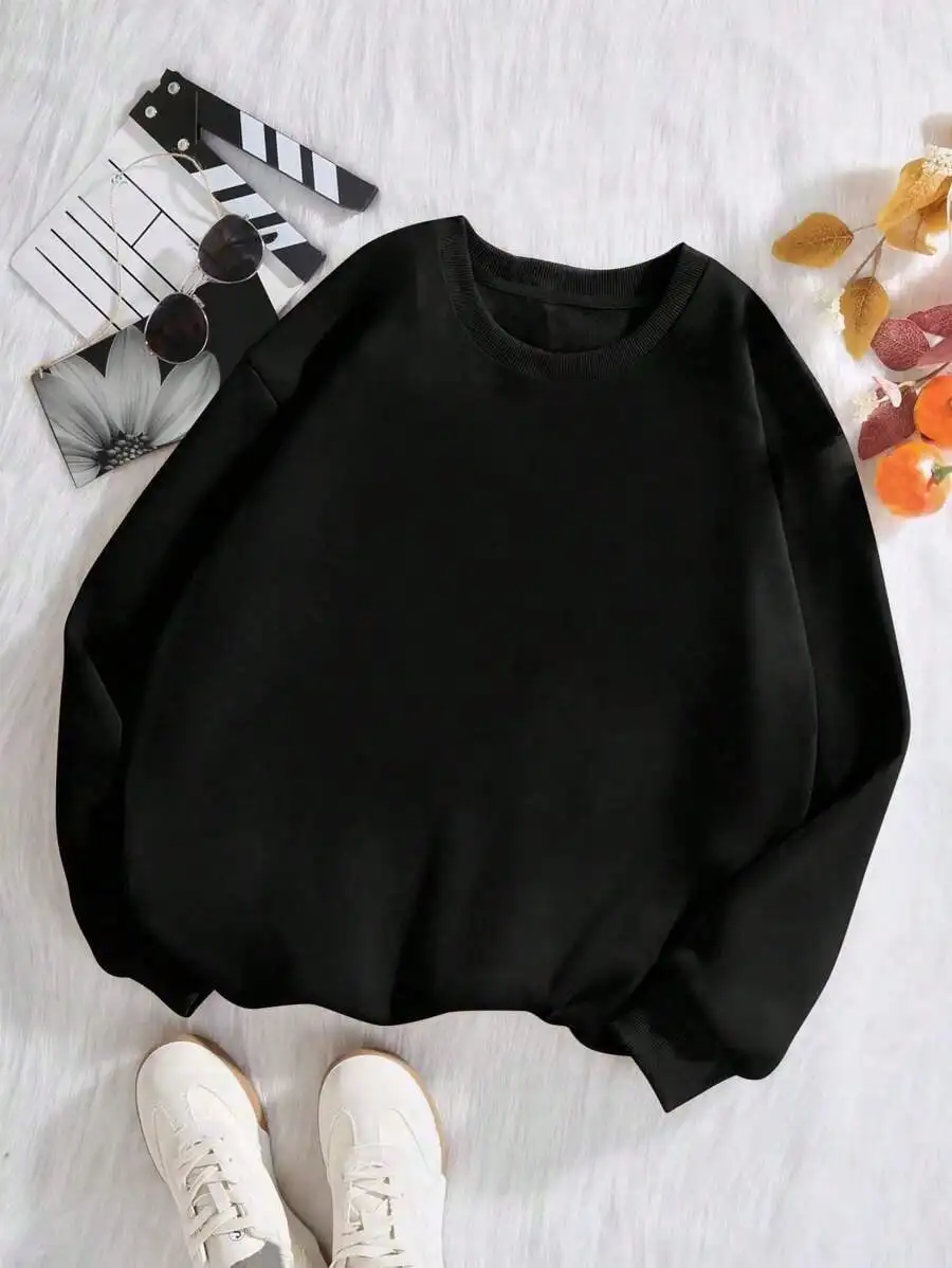 

Черный оверсайз свитшот с заниженной линией плеч для женщин - свободный осенний пуловер