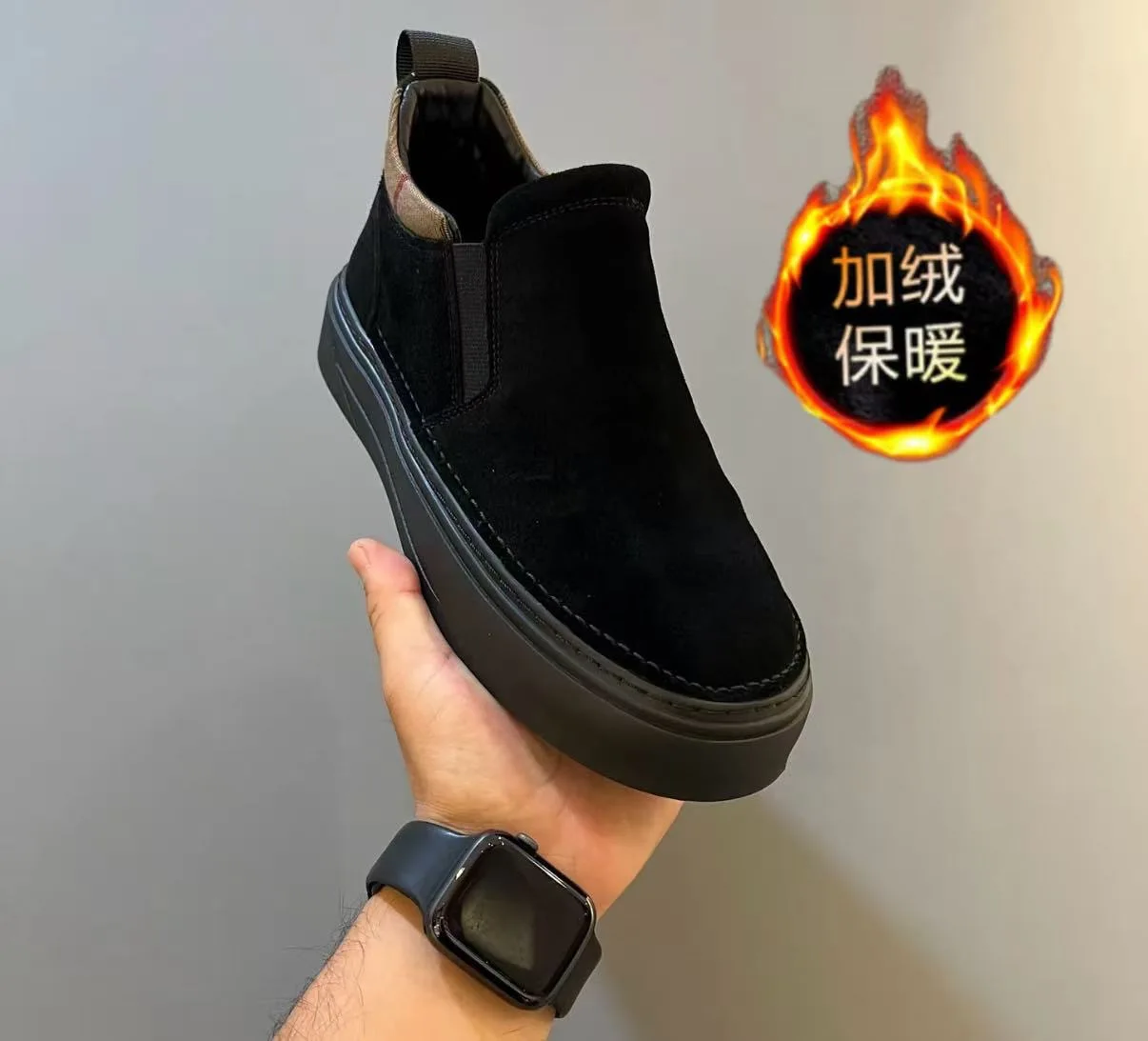 

New high top shoes for autumn and winter thick soled sports and leisure board shoes lightweight and non slip outdoor ankle boots
