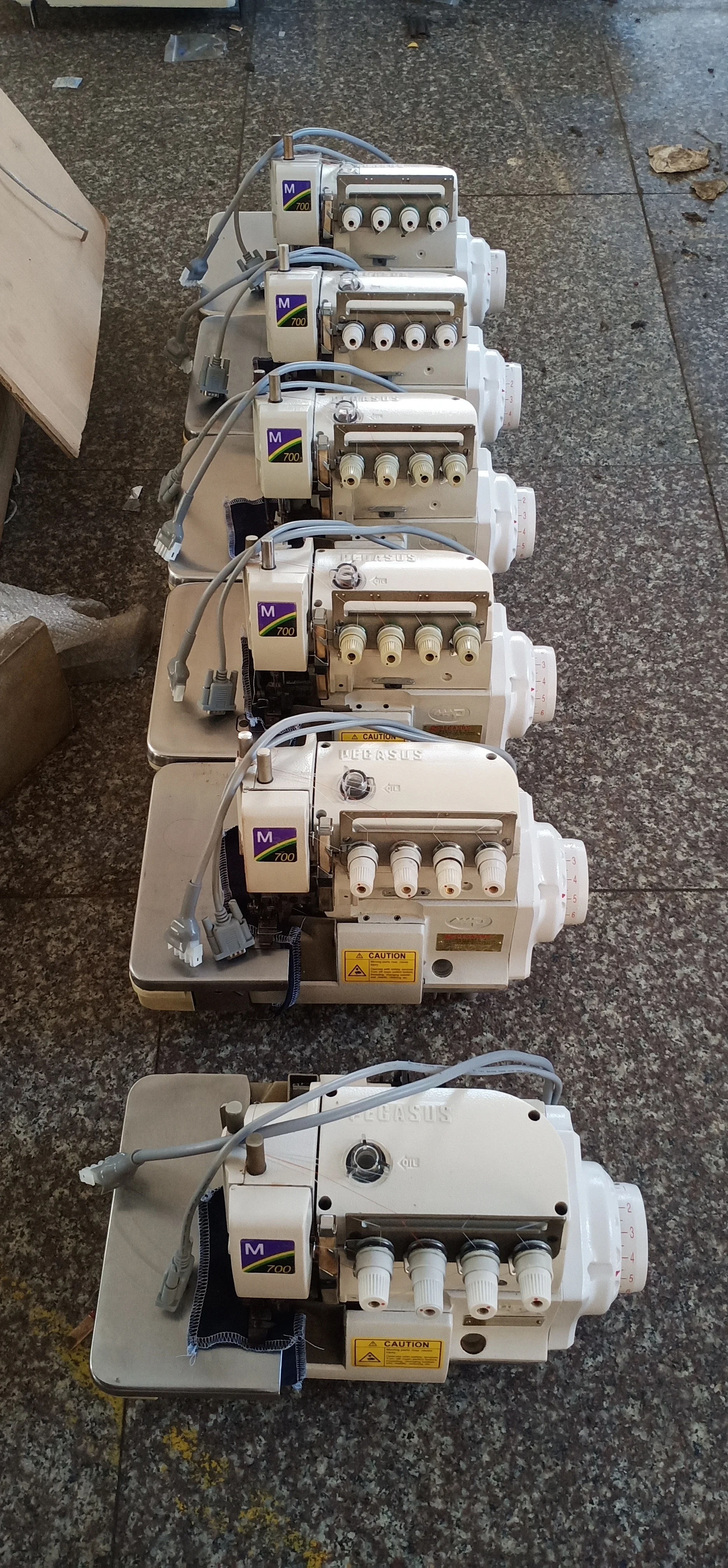 HIGH SPEED OVERLOCK PEGASUSS M700 FOUR THREAD INDUSTRIAL SEWING MACHINE HEAD JAPAN MADE OVERLOCK