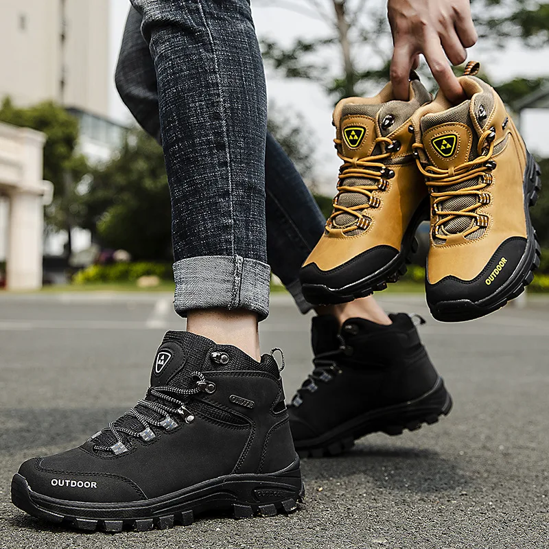 Winter Snow Boots Men Anti-slip Warm Soft Plush Casual Hiking Shoes Men Thick-soled Breathable Outdoor High-top Ankle Boots Men