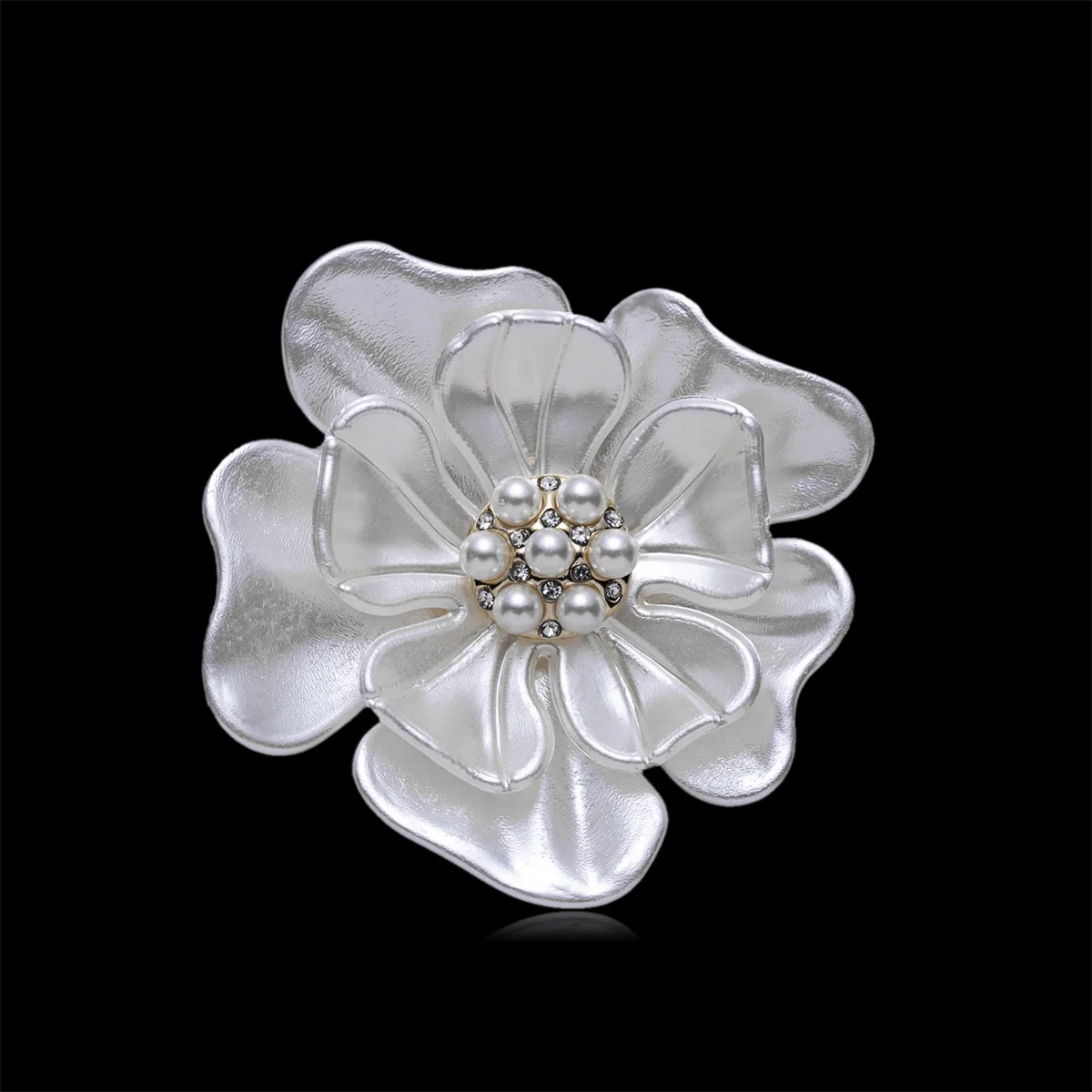 Elagant Camellia Flower Brooch For Women Fashion White Floral Decoration Lapel Pins Delicate Plant Corsage Wedding Jewelry Gifts