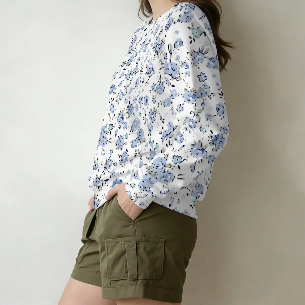 Floral print crew neck women's sweatshirt, all-over floral print, summer commuting, gentle style top
