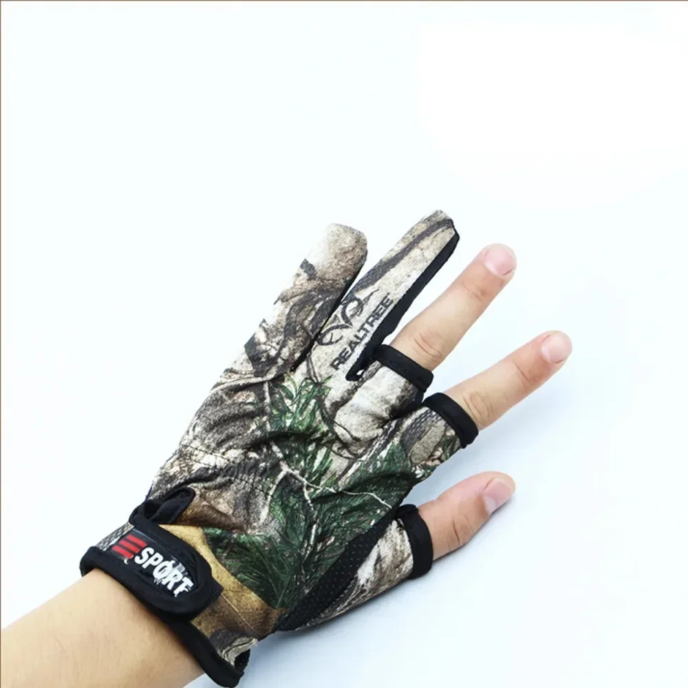 

1Pair Fishing Gloves Winter Camouflage Unisex Outdoor Anti-slip Waterproof Three Fingers Cut Angling Gloves Sports Accessories