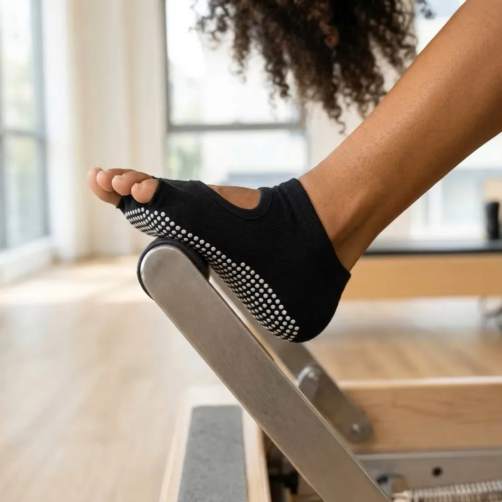 Backless Five Toe Yoga Socks Open Half Breathable Fitness Sport Sock for Pilates Barefoot Sports, Home and Studio Non-slip Socks