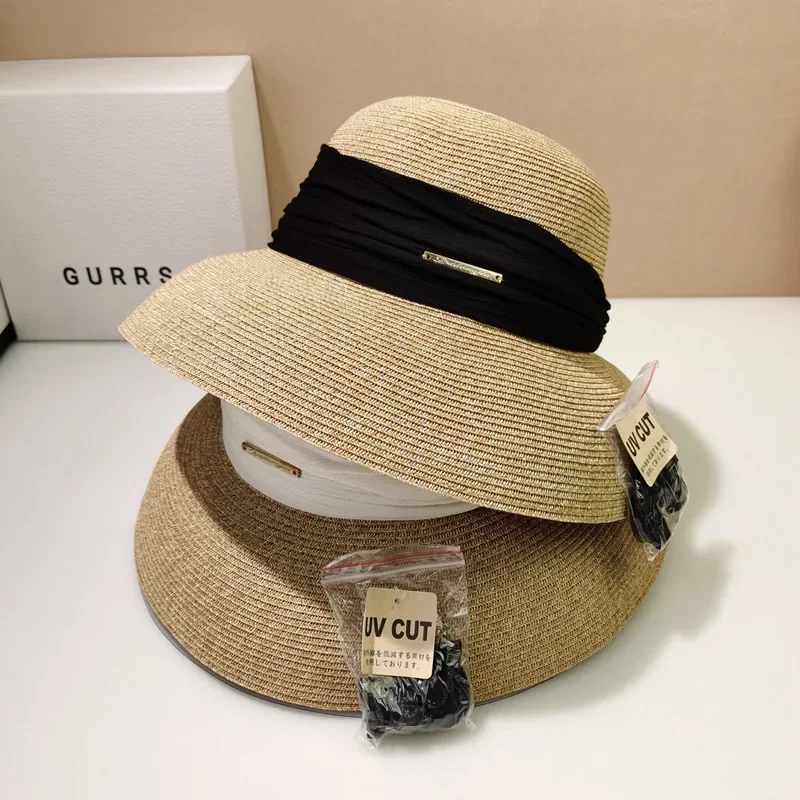 قبعة القش النسائية العصرية لعام 2025 - أزياء غير رسمية، حاجب من الشمس قابل للطي بحافة كبيرة لربيع وصيف ورحلات الشاطئ قبعات صيفية للنساء