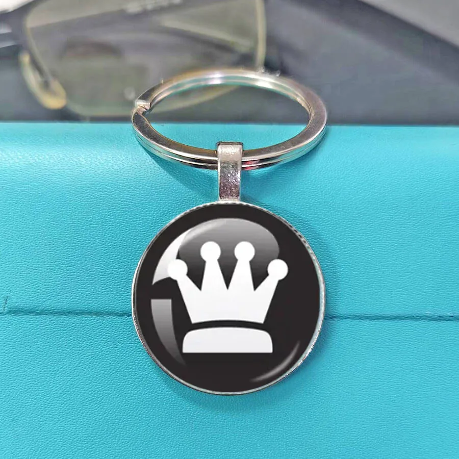 Classic Chessboard Chess Piece Pattern Round Glass Cabochon Keychain Strategy Game Lover Auto Key Pendant Hobby Gift