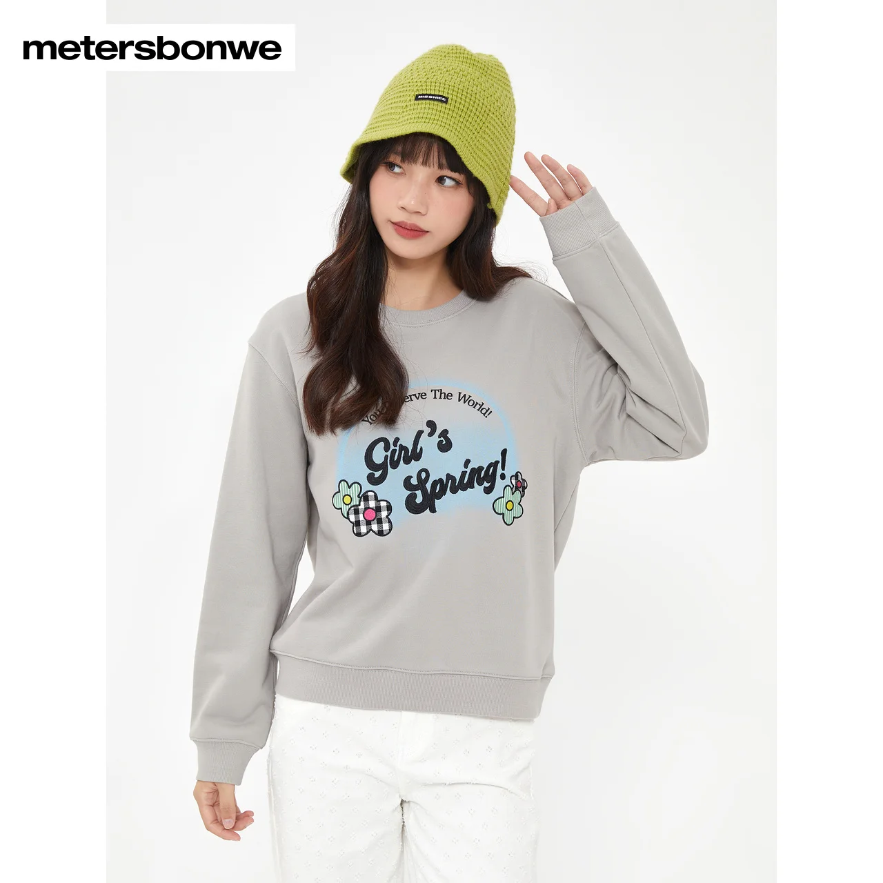 Metersbonwe-Damenmode, bedruckt, kurzer Pullover, Kapuzenpullover, langärmelig, runder Kragen, lockeres Sweatshirt, junge Campus-Casual-Tops