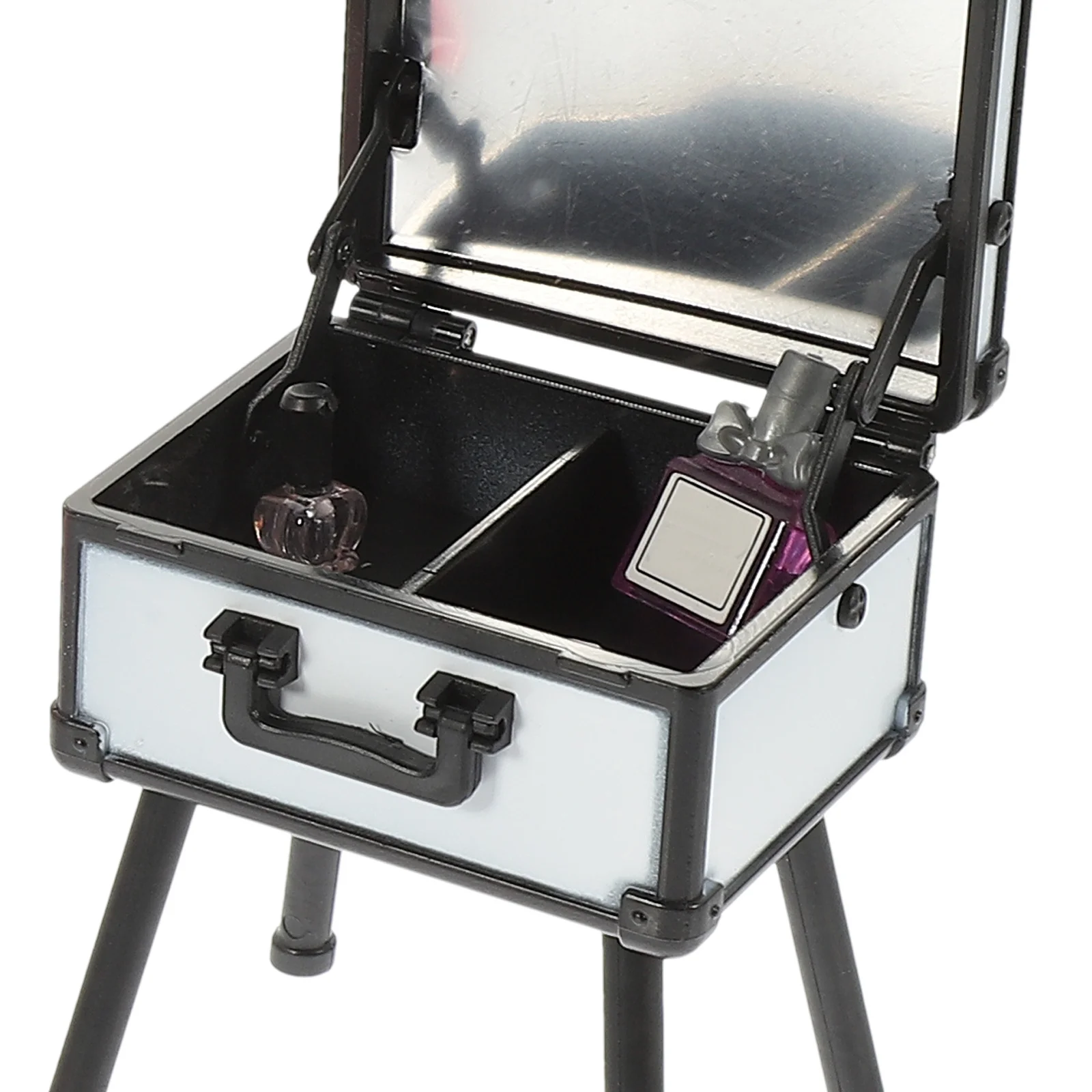 3Pcs Miniature Dresser Ornament Highly Realistic Makeup Storage Box for Tiny House Decoration Desktop Art Decor Mini Furniture