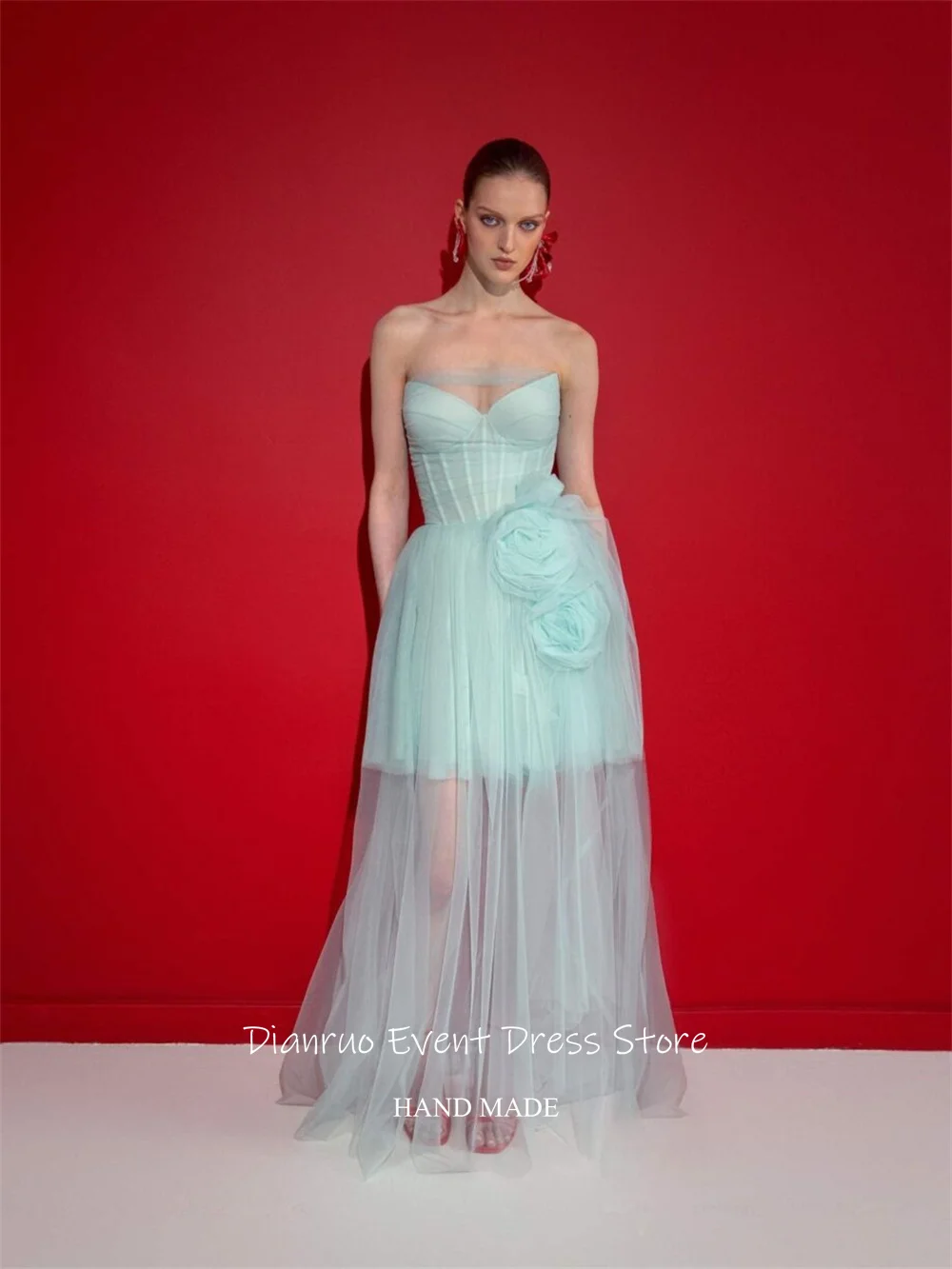 ชุดราตรีผ้าทูลล์ลายดอกไม้ 3 มิติ ดีไซน์ซีทรู สวยหวาน ทรงเอไลน์ คอวี สำหรับโอกาสพิเศษ  สามารถสั่งตัดได้