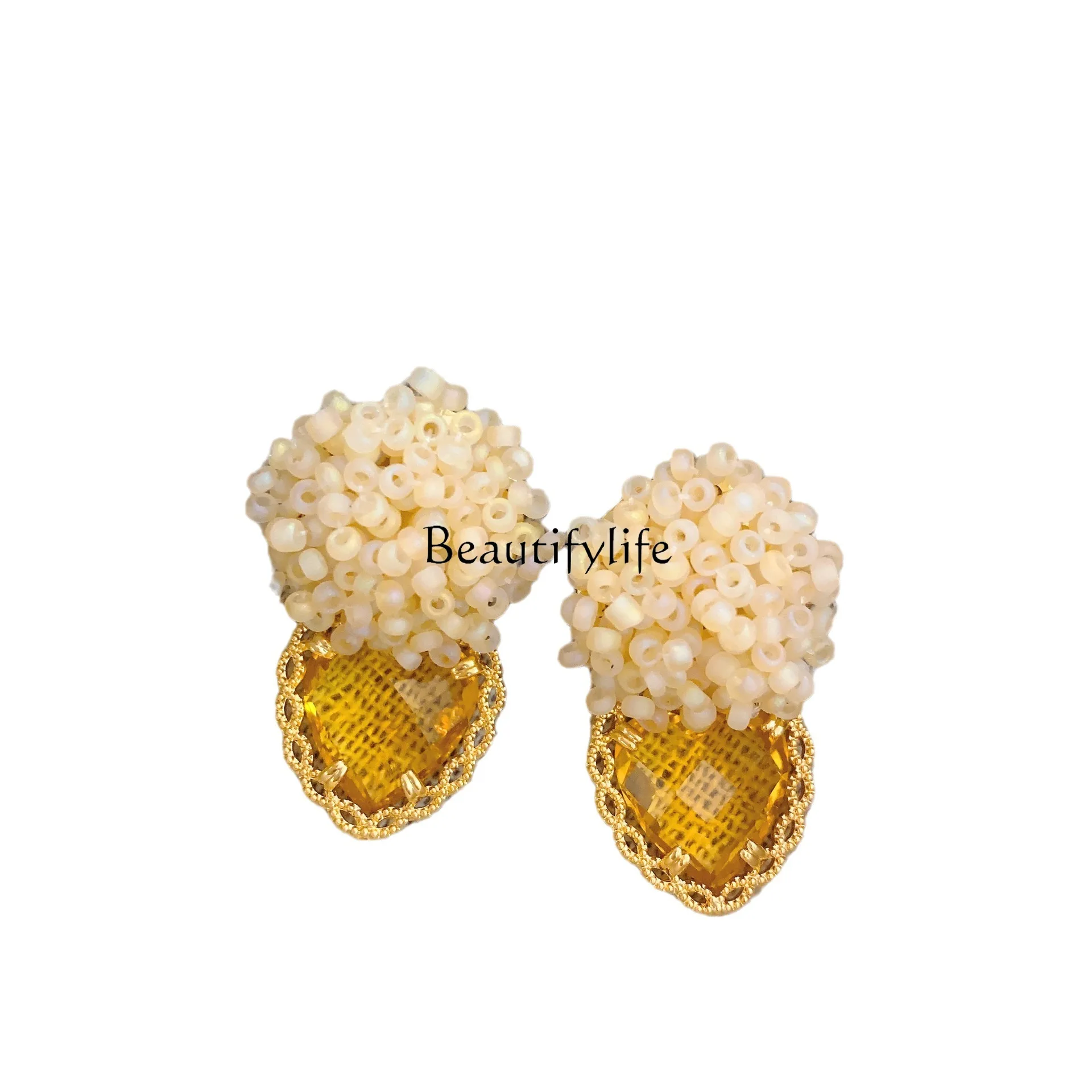 Handmade beaded flower stud earrings, small fresh and gentle wind yellow love earrings