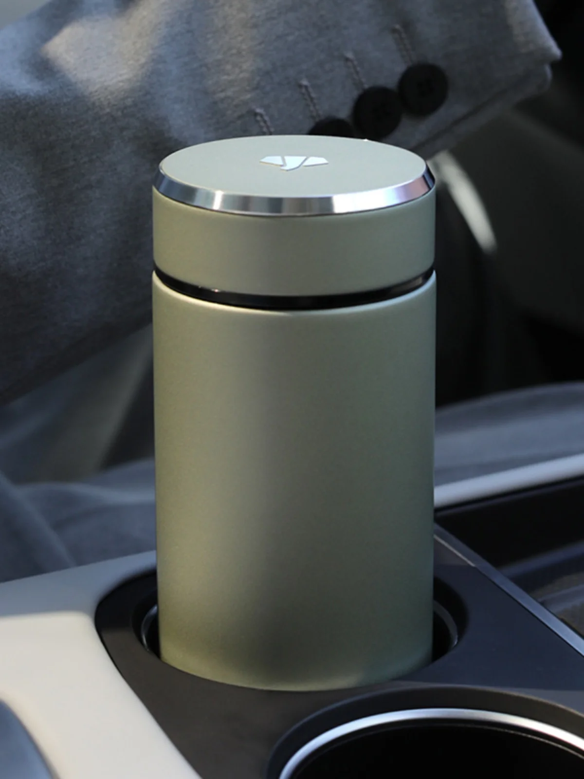 

Термокружка высокой емкости для бизнеса и дома, стильный дизайн, из нержавеющей стали, с изоляцией для холодной воды, для мужчин и женщин.